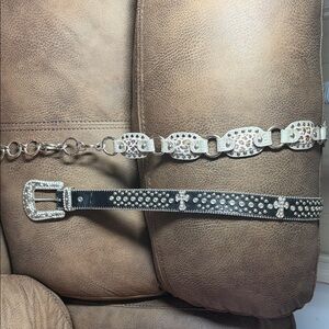 Source Unknown Silver and Black Embellished Belt